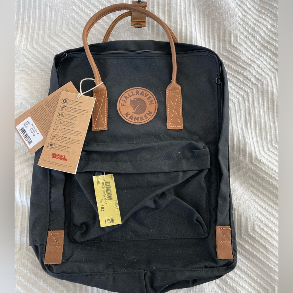 NWT! Black Fjallraven Kanken No.2 Backpack